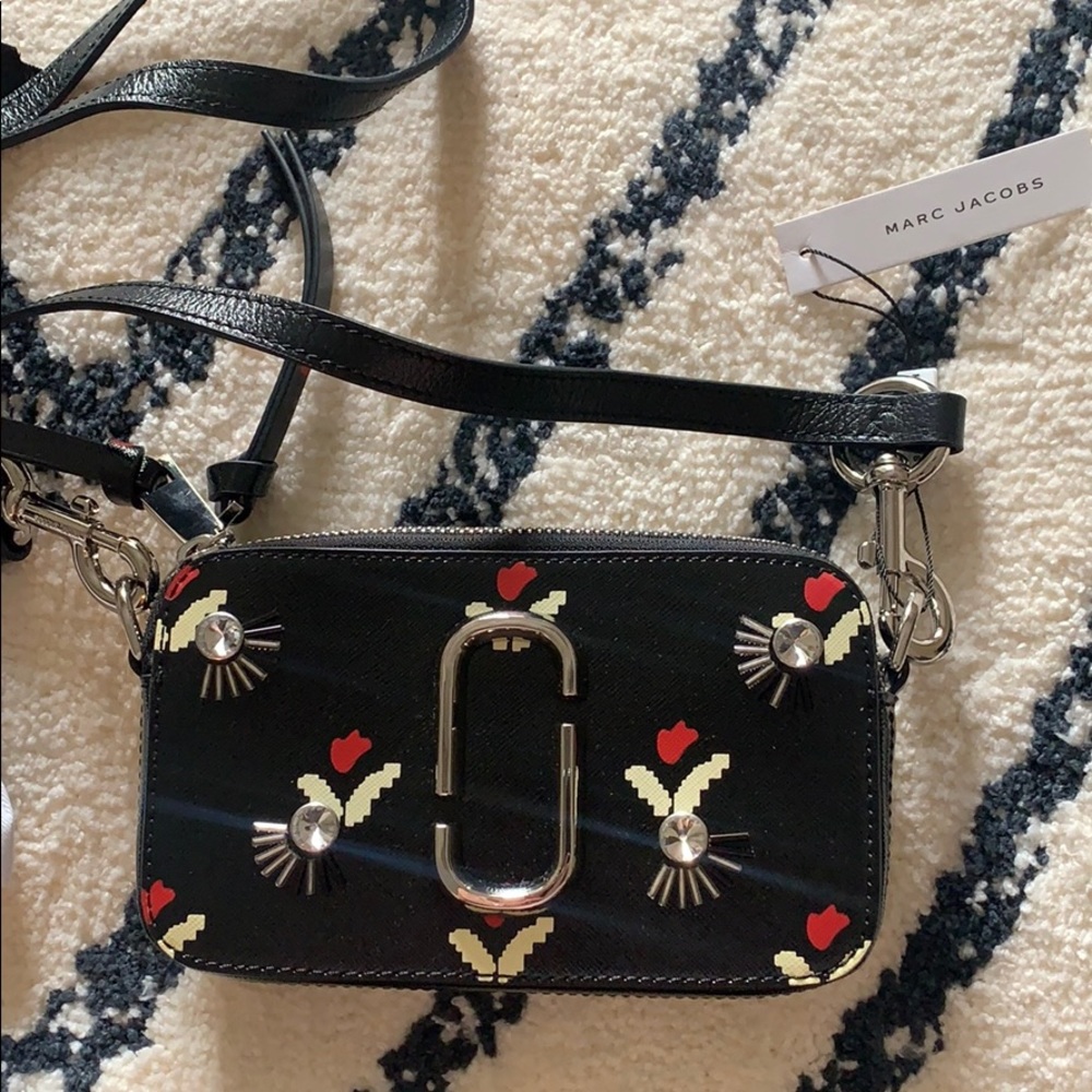 Marc Jacobs leather camera crossbody bag
